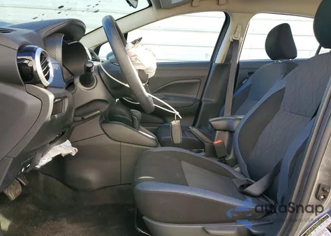 2025 Nissan Versa Sv z USA, uszkodzony, nr VIN 3N1CN8EV8SL838397